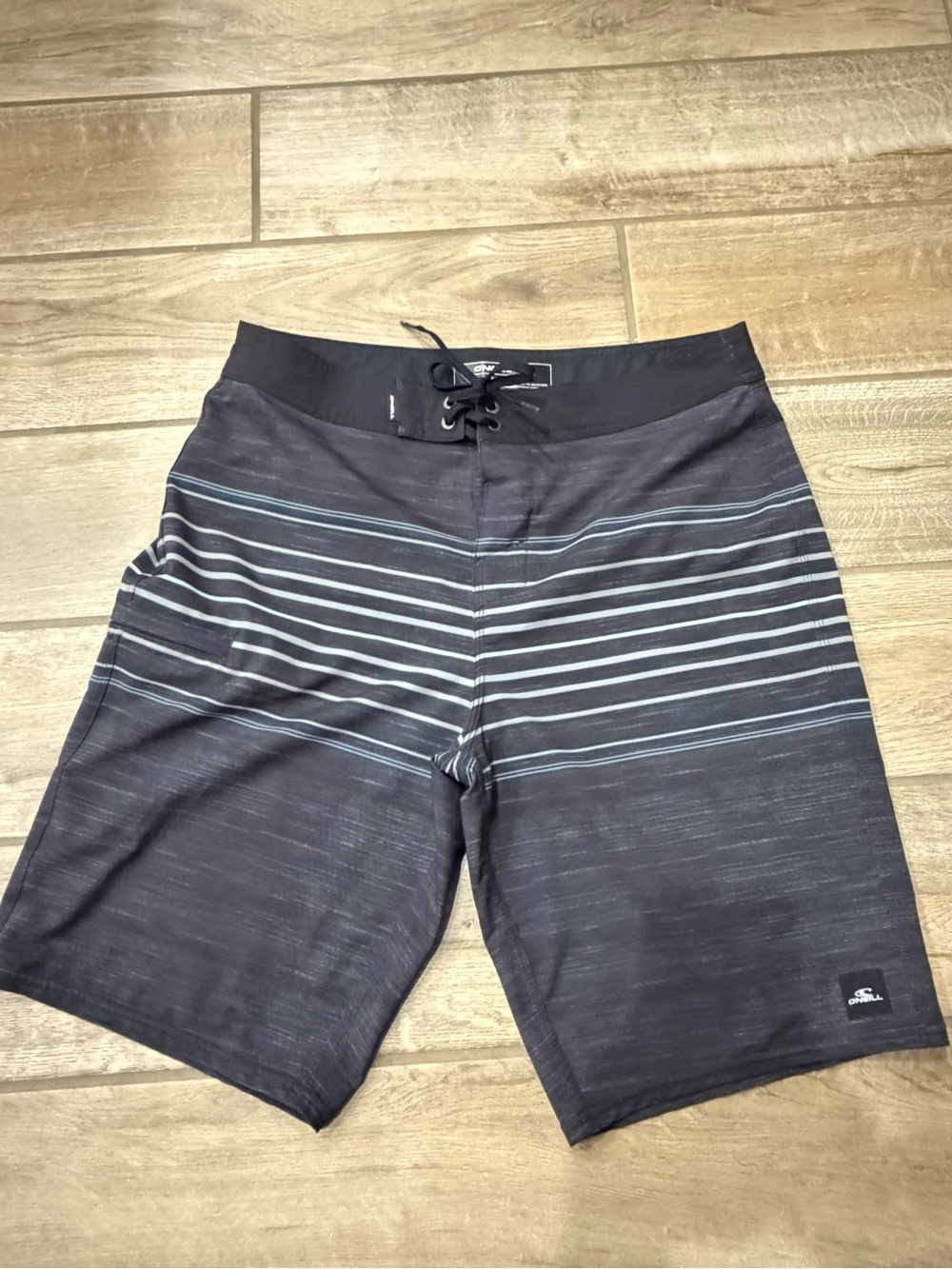 O'Neill Men's Hyperfreak Heat Stripe 20" Board Shorts size 32